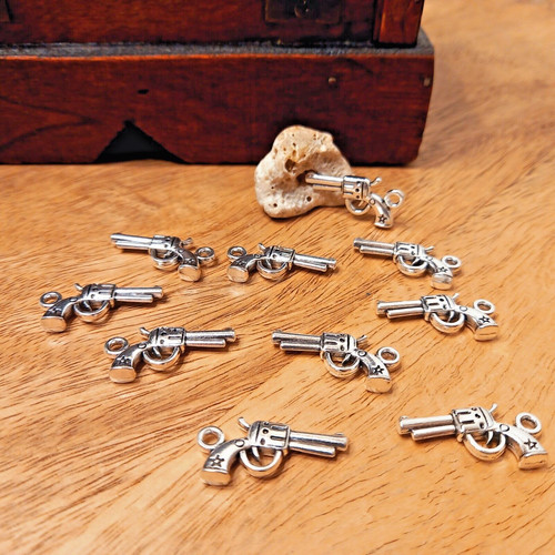 Pistole pistolen revolver - 10,