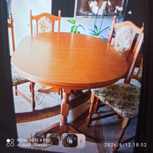 Oval esstisch mit 4 - ,