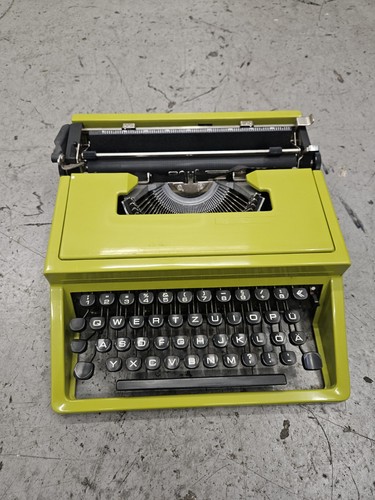 Reiseschreibmaschine vintage - ,,