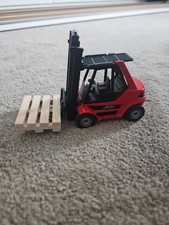 Siku Super Serie 2619 Linde H80 Gabelstapler 1:55 mit 1 Palette