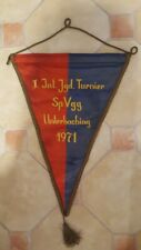 Orig SpVgg UNTERHACHING Seidenwimpel gestickt 1. Int. Jgd. Turnier 1971 ÜBERGABE