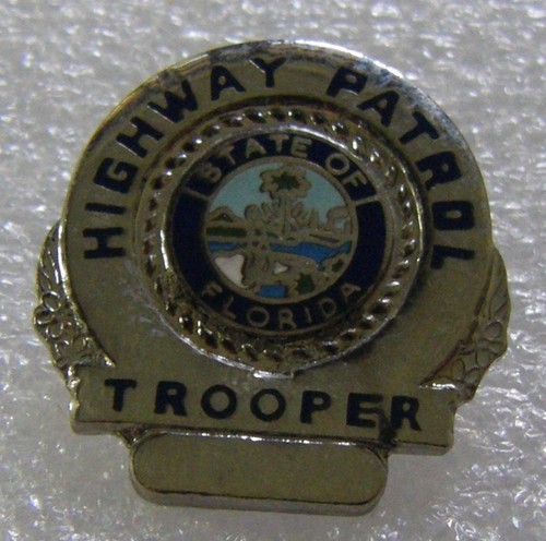 Pin police highway patrol - pin's,