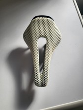 3D Fahrradsattel ergonomisch,Wabendesign, Leicht & bequem, kaum genutzt