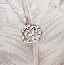 Solid 925 Sterlingsilber Spirituell Om Anhänger Halskette Muttertag Geschenk