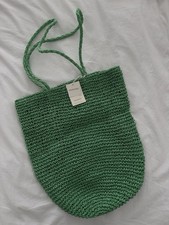 Grüner geflochtener Handmade