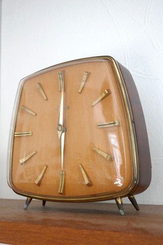 Vintage tischuhr zentrales - vintage,