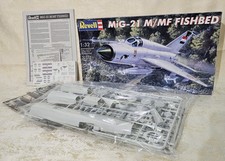 Sammlung von Modellbausätzen