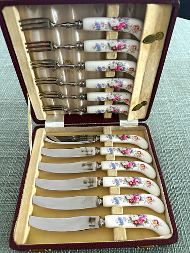 Royal crown derby - royal,