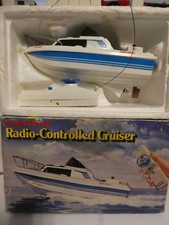 FERNGESTEUERTES SPORTBOOT RADIO SHACK RADIO CONTROLLED CRUISER OVP LOOK!!!!