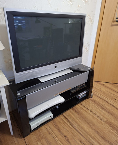 Loewe xelos plasma tv - loewe, 42