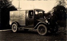 Foto Ak Zwei Männer, Auto, Werbung Cleverstolz - 11414648