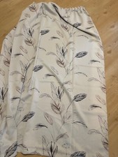 2 Verdunklungsgardinen L: 170 B: 150, Hellgrau mit Muster