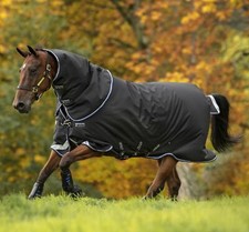 Horseware Amigo Bravo Plus medium black WInterdecke Regendecke mit Halsteil 250g