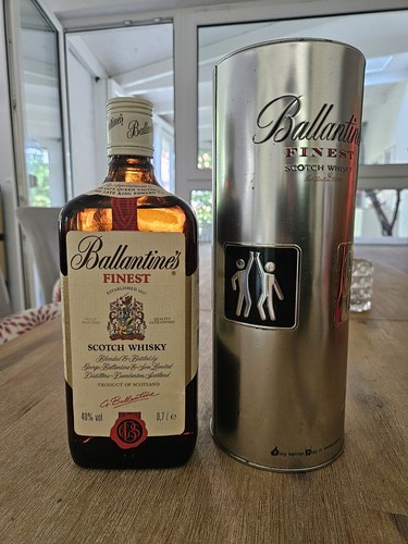 Ballantine finest blended - ballantine's,