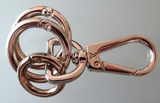 LOUIS VUITTON, schöner SCHLÜSSELANHÄNGER mit ORIGINAL-KARABINER, TOP