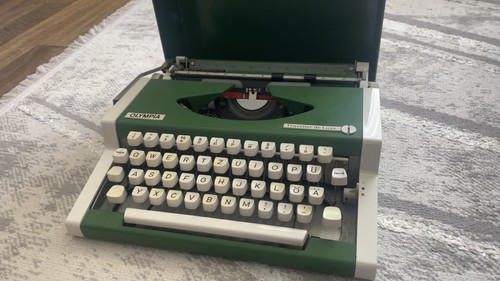 Olympia traveller luxe 1970 - olympia,