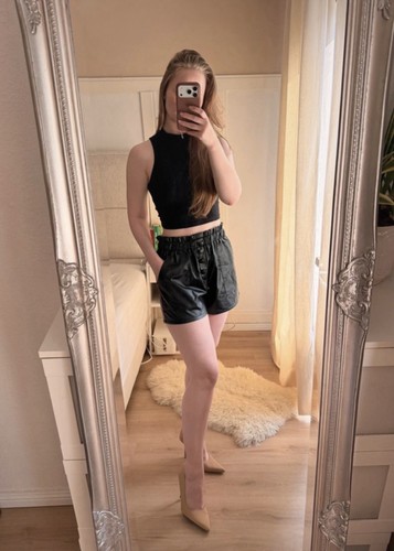 Schwarze shorts kunstleder - schwarze,