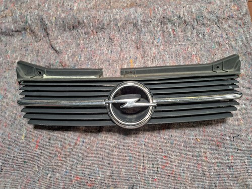 Opel omega kühlergrill - opel,