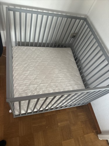 Laufstall baby mit - baby, matratze