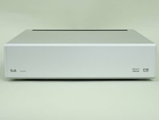 T+A DD820M Dolby Digital Verstärker, Silber, sehr guter Zustand.