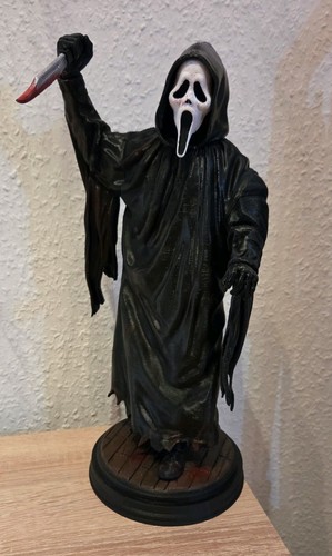 Ghostface scale statue - ghostface,