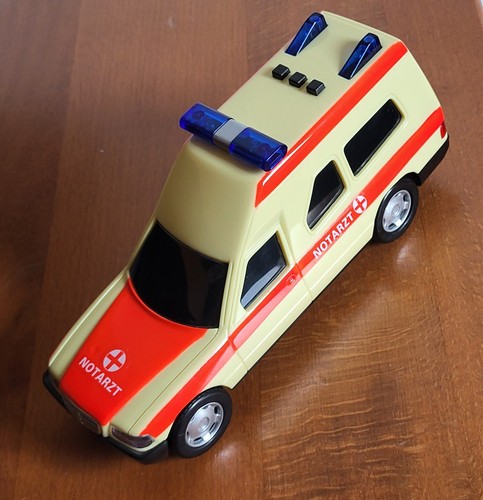 Krankenwagenmodell unbek