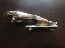 Kühlerfigur _Jaguar_, verchromt, 12 cm lang, Nr. 7´24265´3 eingestanzt