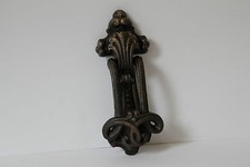 klassischer Türklopfer im