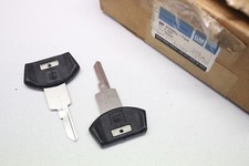 2x ORIGINAL OPEL KADETT MANTA 1900 ASCONA SCHLÜSSEL 26024794