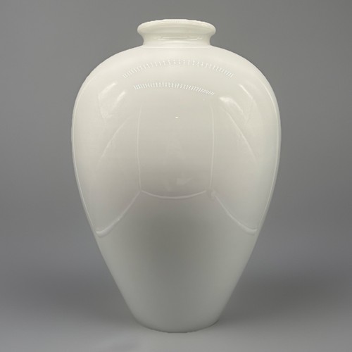 Klassische bodenvase von - klassische, trude