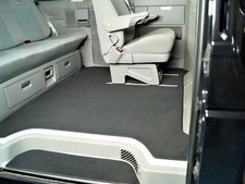 ARIBA Gastraum-matte passend für VW T4 Multivan Schienensitze Premium Velours