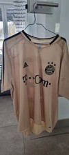FC Bayern München Trikot Gold