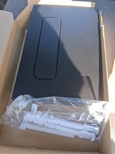 Nagelneu SPÜHLKASTEN.Drücker