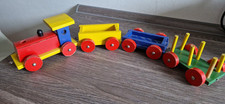 Alte DDR Spielzeug Holzeisenbahn 70 er Jahre Lok mit drei Wagen