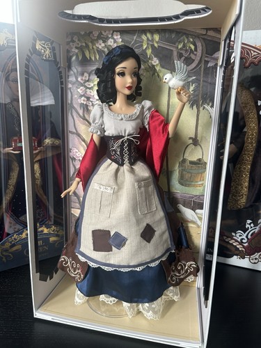 Snow white disney store - snow,