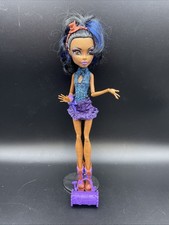 Monster High Dance Class