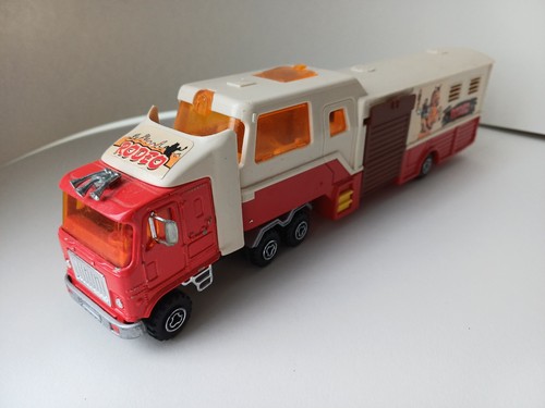 Truck horse box - us,