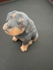 Dekofigur Rottweiler aus Kunststein