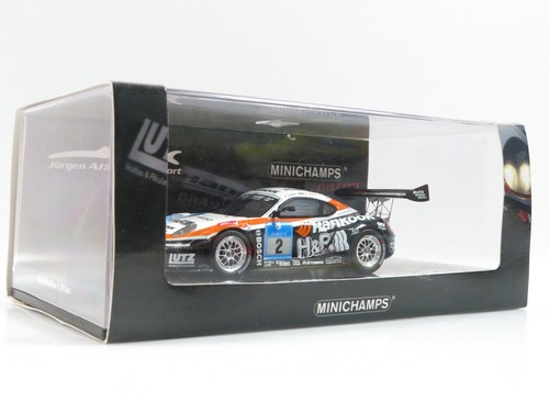 Minichamps 436076702 - 1:43,