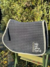 Eskadron Schabracke für Springen – Stilvoll und Bequem für Warmblut