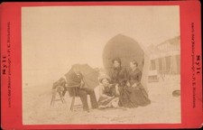 Foto Insel Sylt in Nordfriesland, Familie am Strand, Strandkorb, 1889 - 10565421