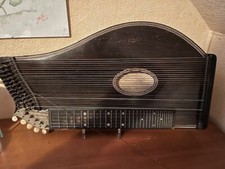 Zither mit Koffer, alt