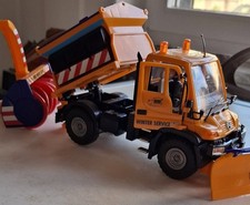 Dickie: Unimog U300
