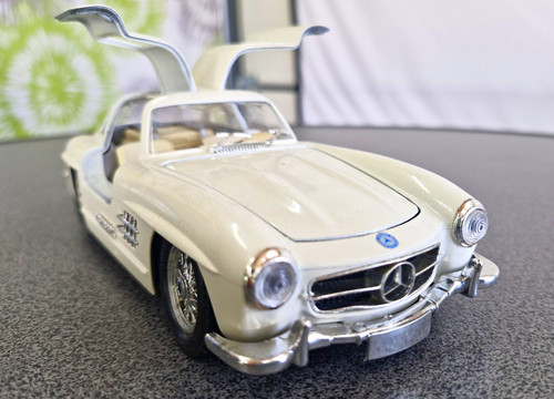 Bburago mercedes benz 300 - bburago, sl