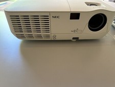 NEC Beamer NP215 