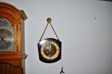 antike  Wohnzimmer-Küchenuhr