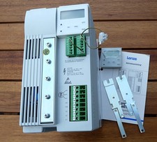 Lenze Frequenzumrichter   EVF8218E 11.0 kW  3Ph /400V    + 2 Bedienpanel