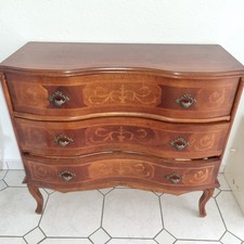 Antike Kommode mit Intarsien