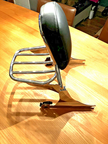 Detachable sissy bar - detachable,