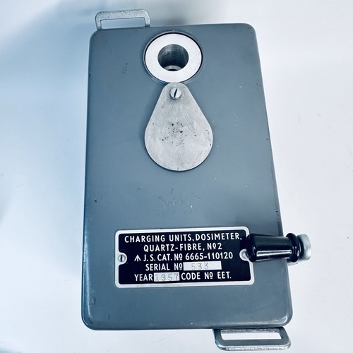 1957 quartz fibre dosimeter - 1957,